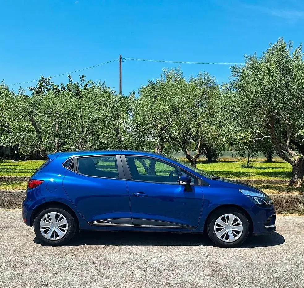 Usata Renault Clio IV 73 CV (53 kW) 2018 Bluazzurro Berlina