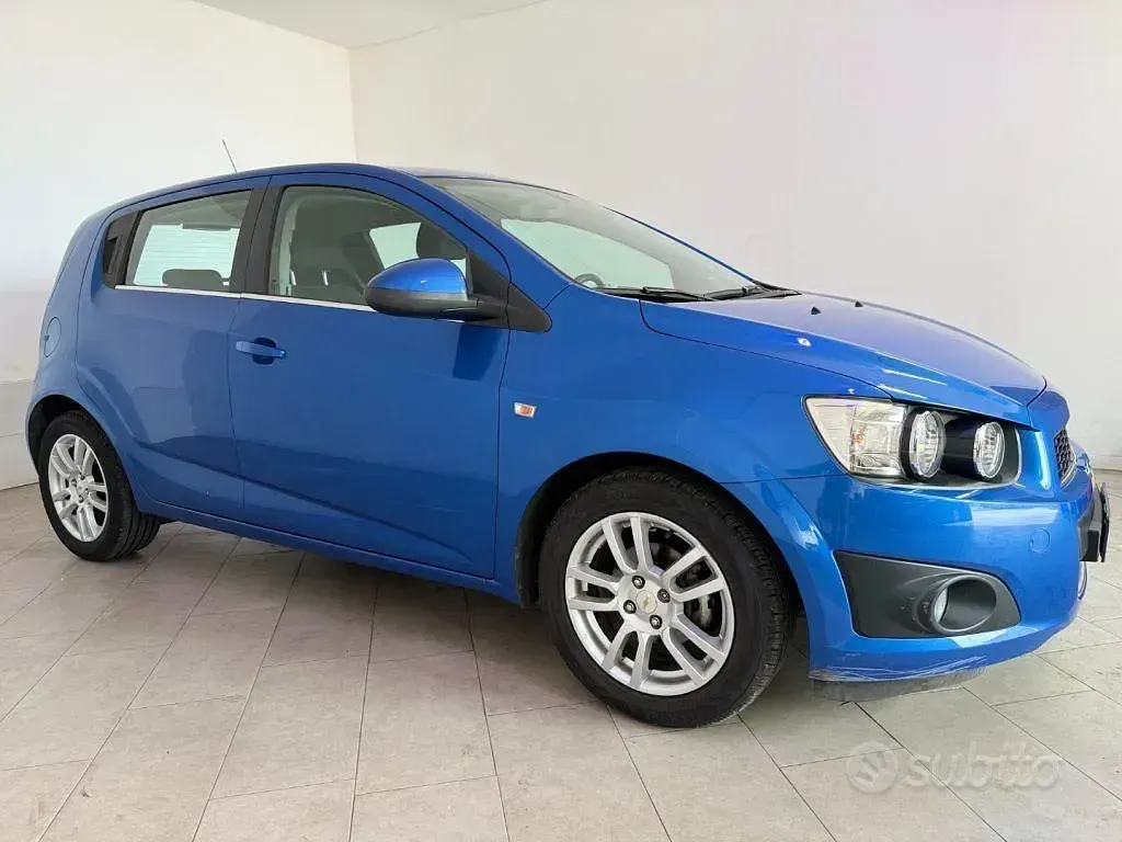 Usata Chevrolet Aveo LTZ 86 CV (63 kW) 2011 Bluazzurro Berlina