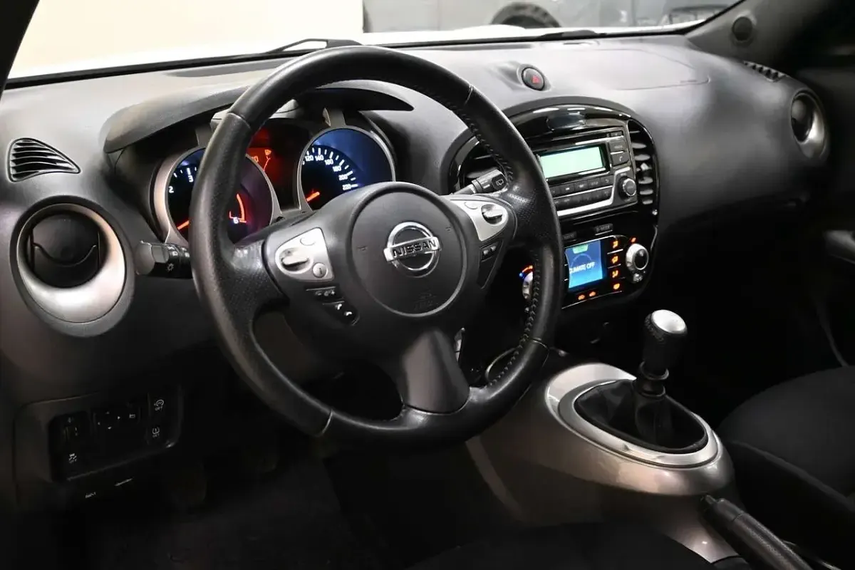 Usata Nissan Juke Acenta 110 CV (80 kW) 2015 Bianco SUV