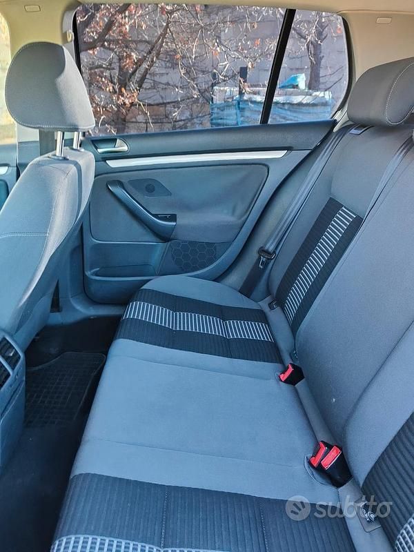 Usata VW Golf VI 105 CV (77 kW) 2008 Grigio Utilitaria