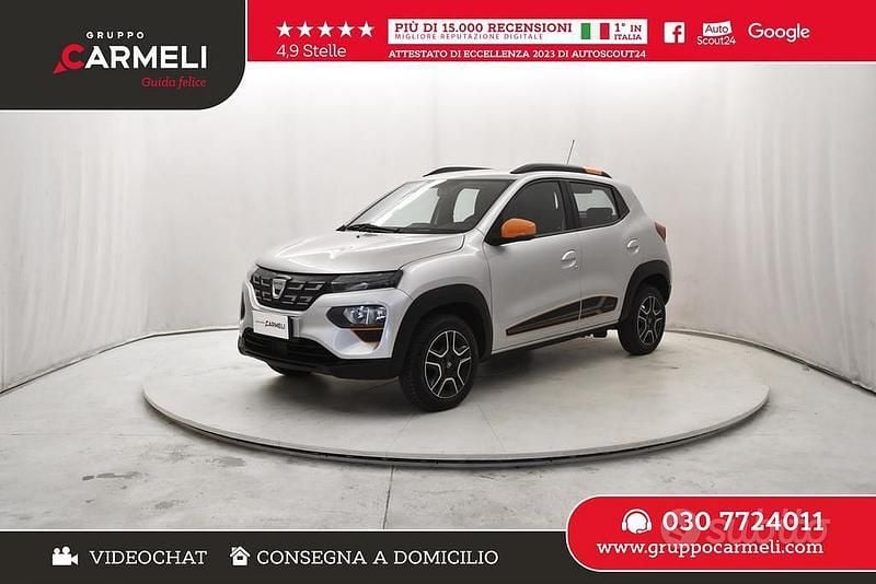 Begagnad Dacia Spring Comfort 33 kW (45 HK) 2023 Grå Halvkombi