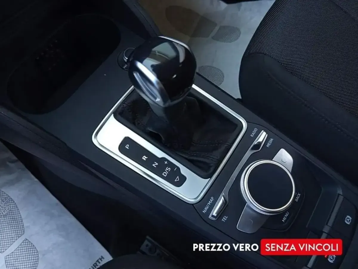 Usata Audi Q2 Admired 2026 Argento SUV