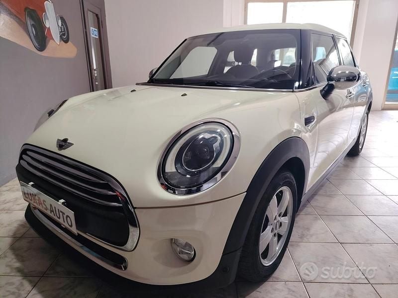 Usata Mini One D 95 CV (69 kW) 2015 Beige Utilitaria