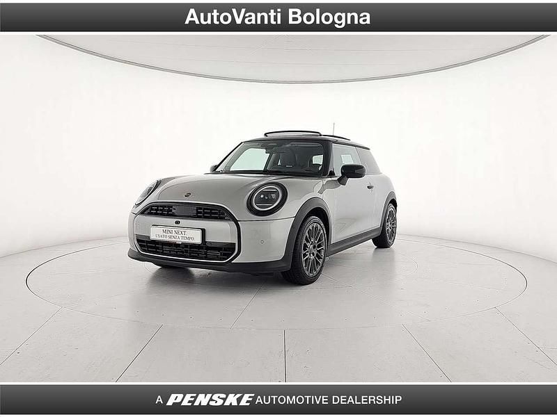 Grigio Usata 2024 Mini Cooper Classic Utilitaria | 28.980 € (Cara) - Immagine 1/3