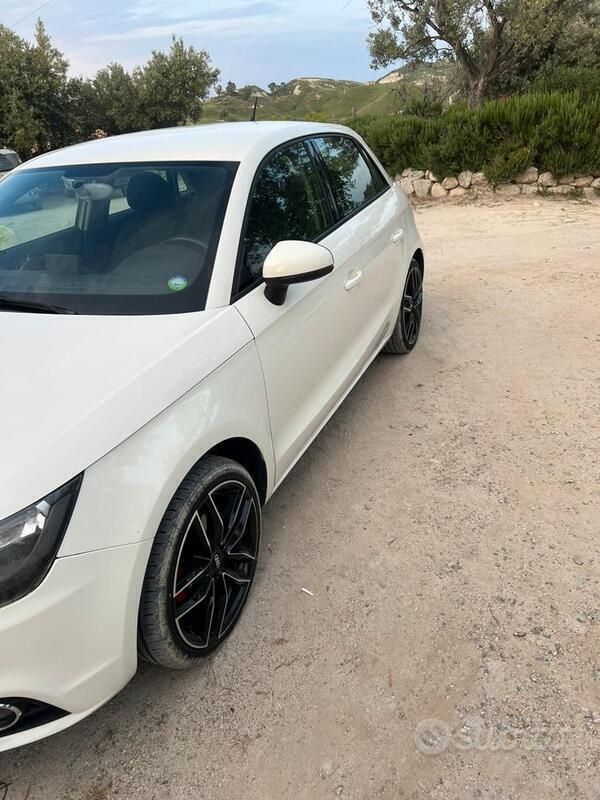 Usata Audi A1 Sportback 105 CV (77 kW) 2013 Bianco Utilitaria