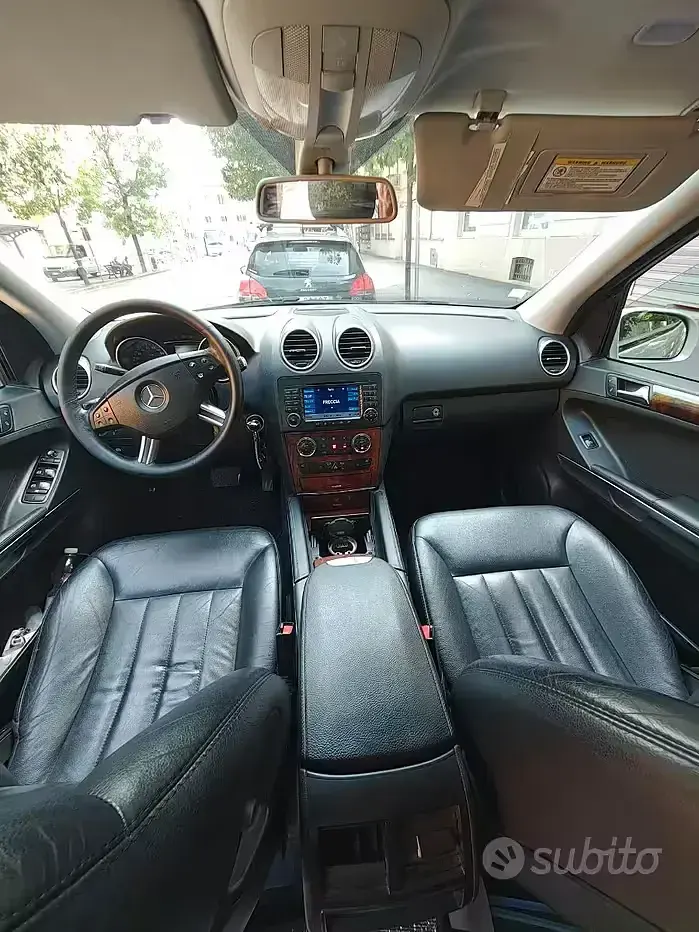 Usata Mercedes ML280 190 CV (139 kW) 2007 Grigio SUV