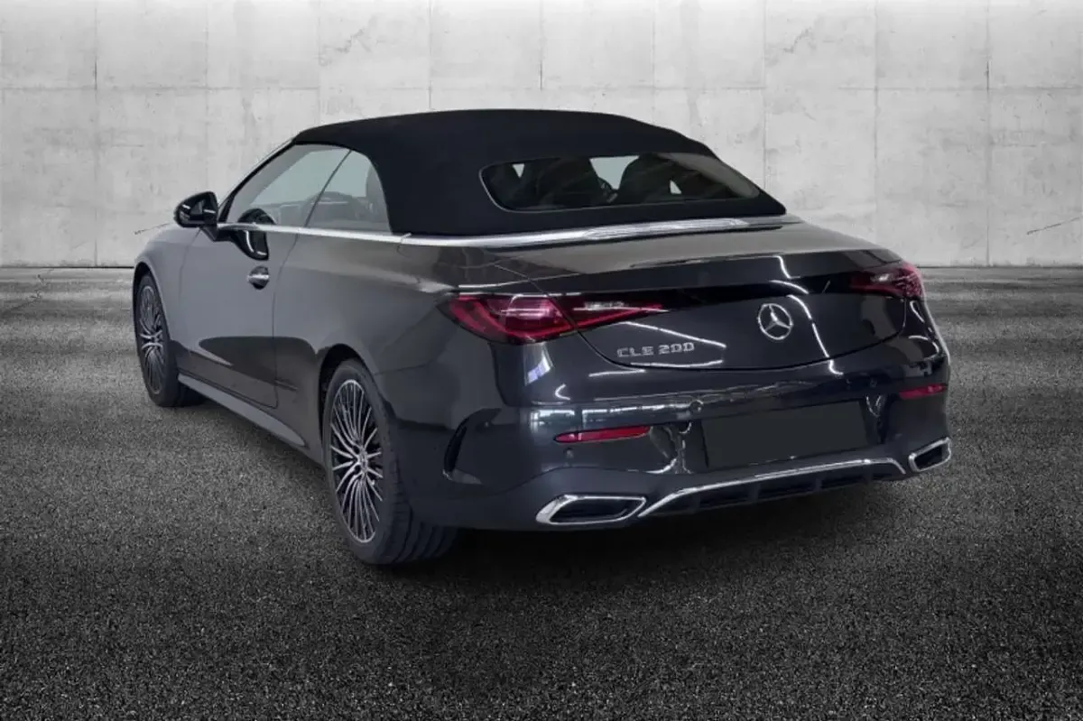 Usata Mercedes CLE200 Advanced Plus 204 CV (150 kW) 2025 Grigio Cabrio