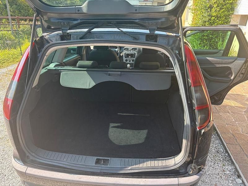 Usata Ford Focus 2007 Nero Berlina