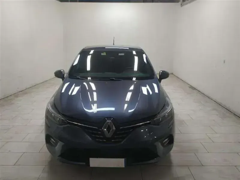 Usata Renault Clio Intens 101 CV (74 kW) 2022 Grigio scuro Utilitaria