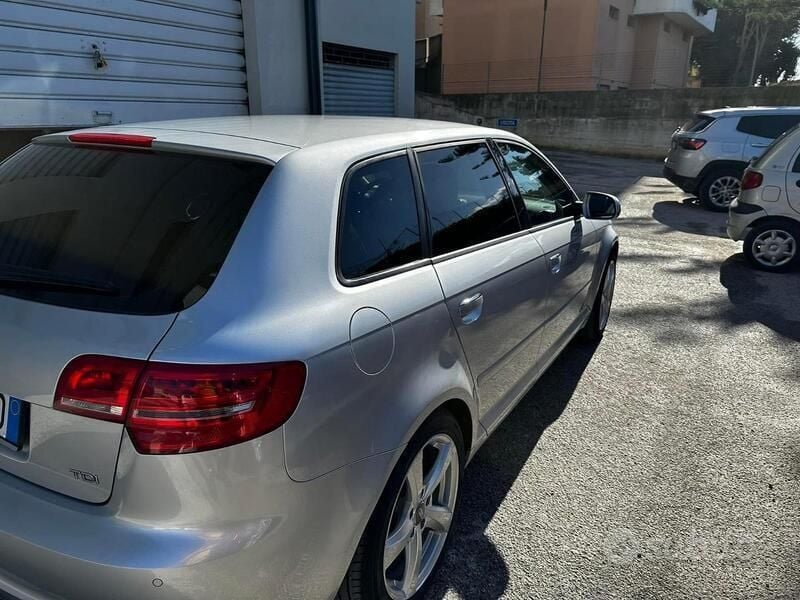 Usata Audi A3 140 CV (102 kW) 2012 Grigio Utilitaria