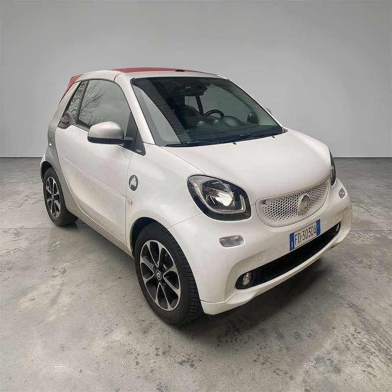Usata Smart ForTwo Cabrio Passion 90 CV (66 kW) 2016 Cabrio