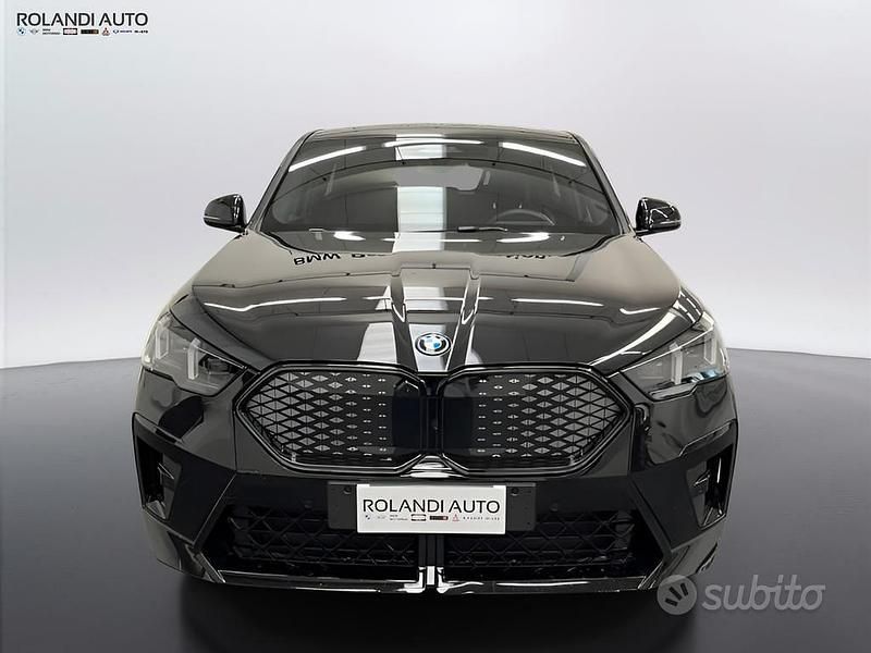 Usata BMW iX2 M Sport 150 kW (204 CV) 2025 Nero SUV