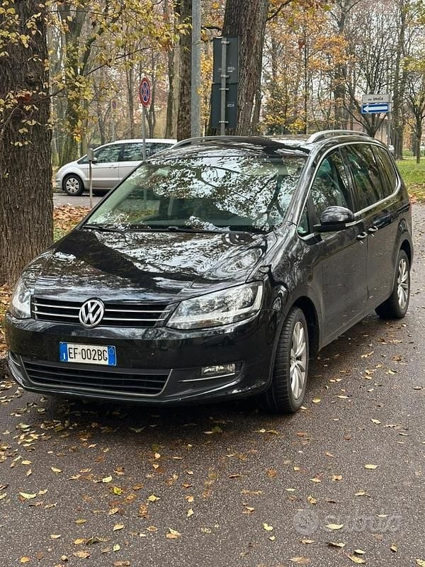 Nero Usata 2010 VW Sharan Highline Monovolume | 8000 € (Buon prezzo) - Immagine 1/4