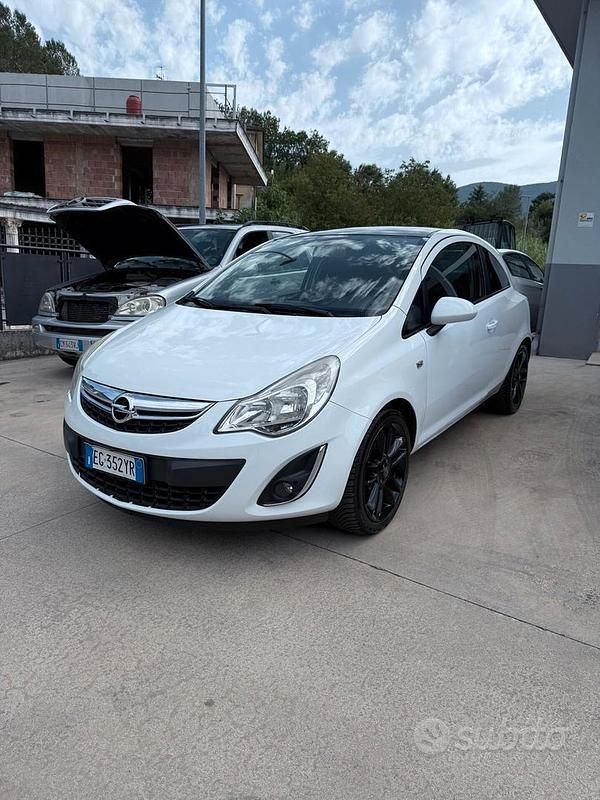 Occasion Opel Corsa 95 ch (69 kW) 2011 Blanc Berline