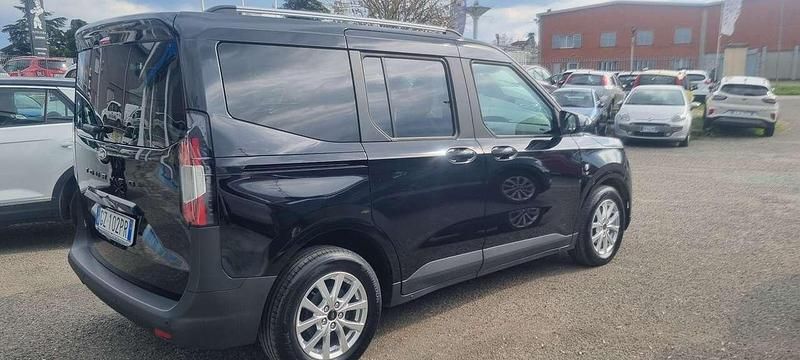 Usata Ford Tourneo Courier Titanium 125 CV (91 kW) 2025 Other Monovolume