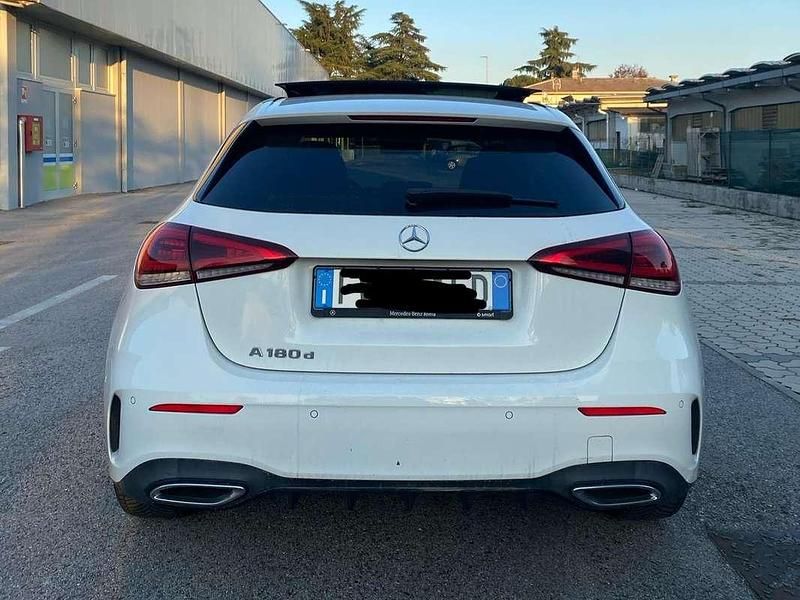 Usata Mercedes A180 Premium 116 CV (85 kW) 2019 Bianco Berlina