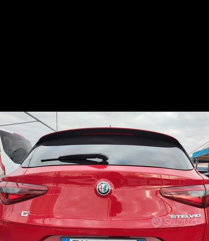 Usata Alfa Romeo Stelvio 160 CV (117 kW) 2018 Rosso SUV