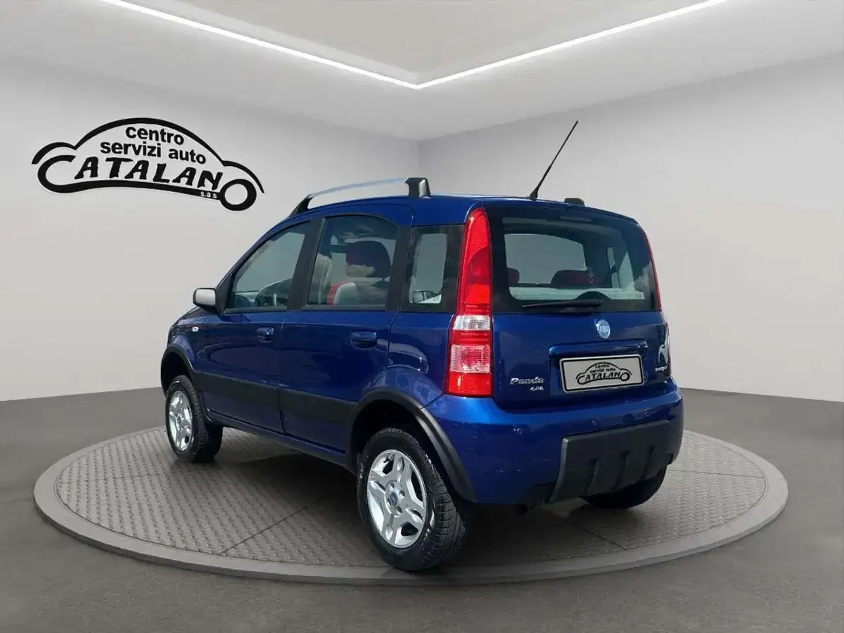 Usata Fiat Panda 4x4 Climbing 69 CV (50 kW) 2006 Blu Utilitaria