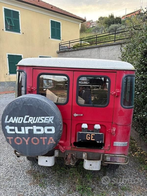 Rosso Usata 1982 Toyota Land Cruiser | 5000 € - Immagine 1/4
