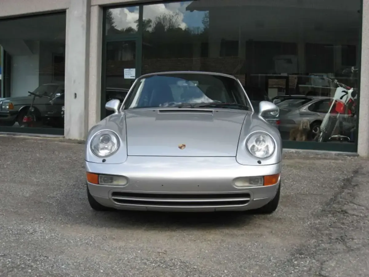 Usata Porsche 993 286 CV (210 kW) 1997 Argento Coupé