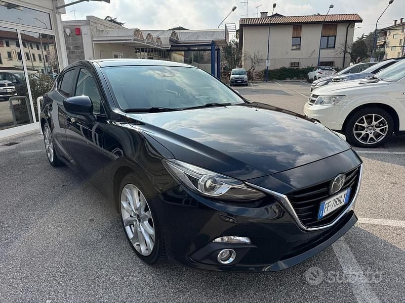 Usata Mazda 3 Exceed 150 CV (110 kW) 2017 Blu Berlina