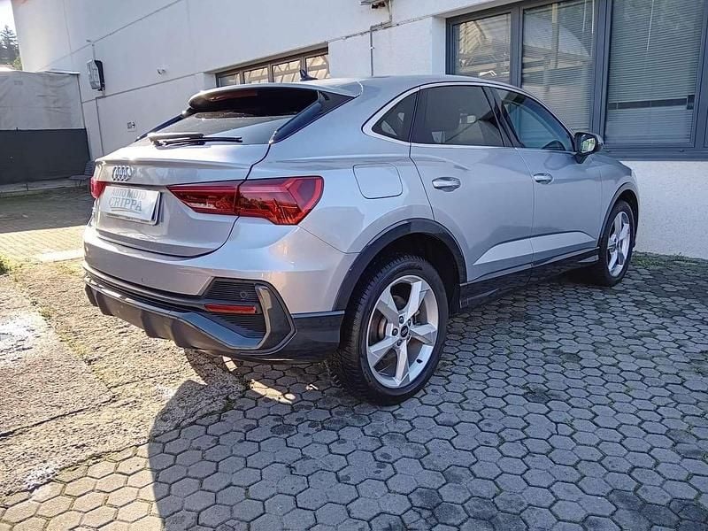 Usata Audi Q3 Sportback Ambiente 150 CV (110 kW) 2022 Argento SUV