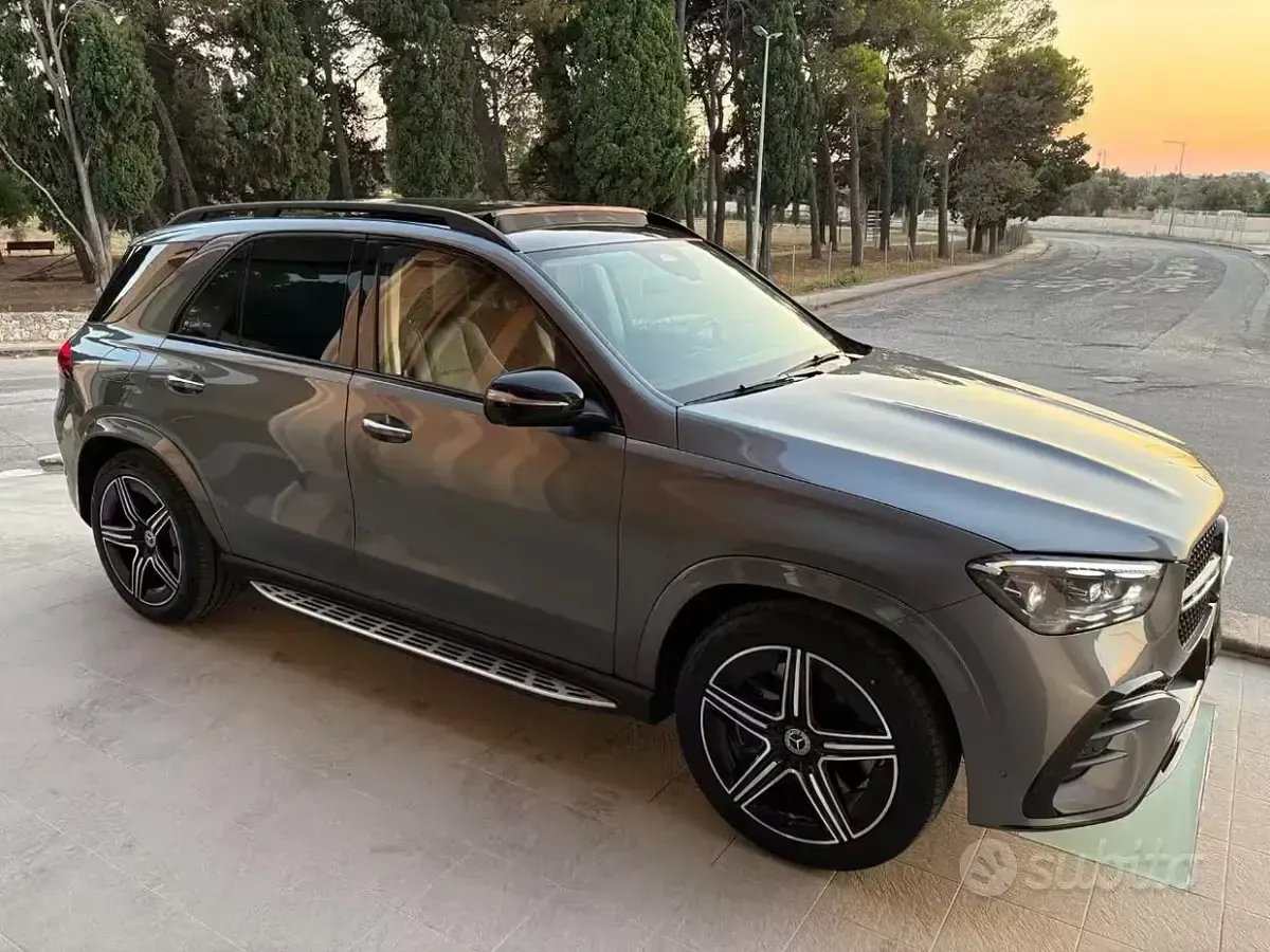 Usata Mercedes GLE350 AMG Line Premium Plus 197 CV (144 kW) 2025 Grigio scuro SUV