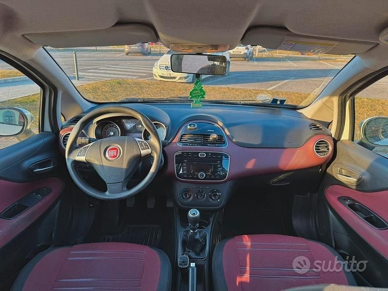 Usata Fiat Punto Evo Active 69 CV (50 kW) 2009 Bianco Utilitaria