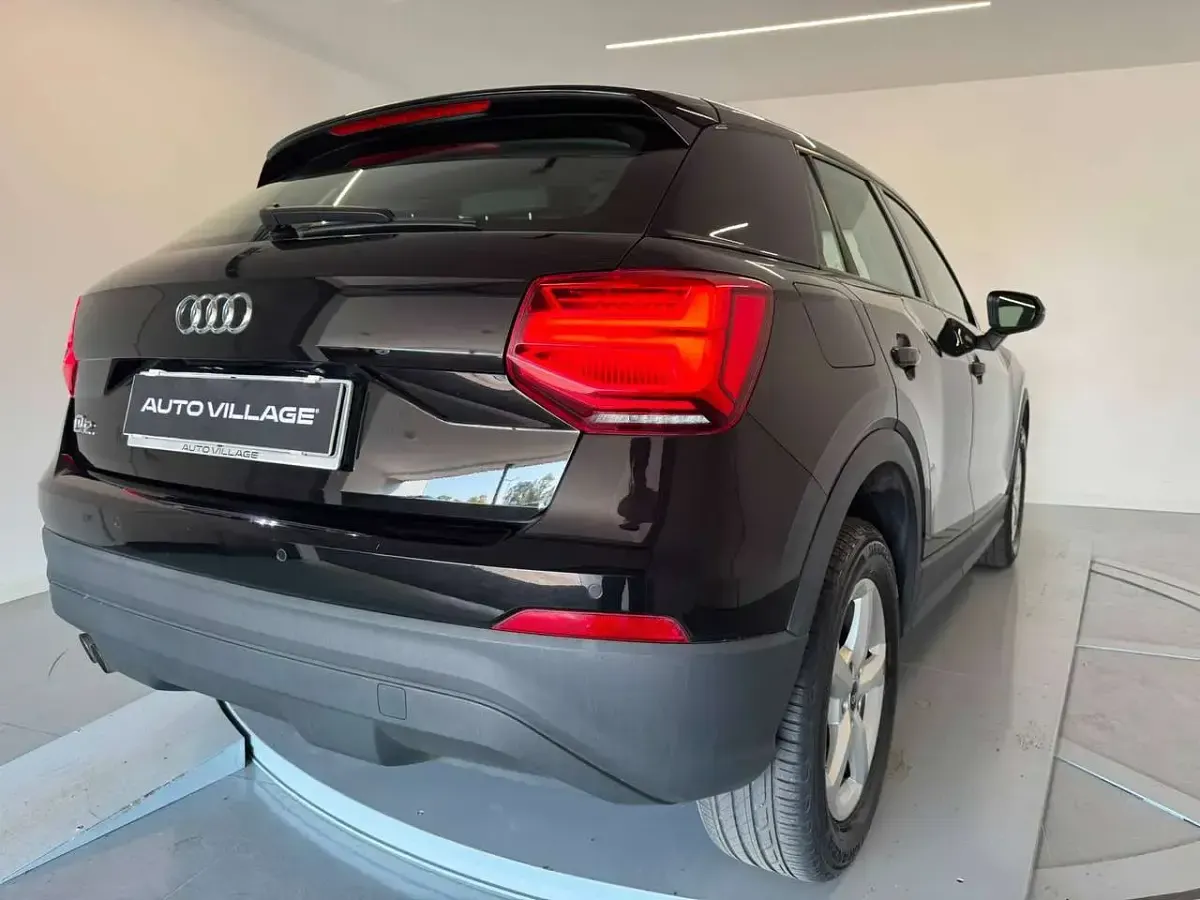 Usata Audi Q2 Business 150 CV (110 kW) 2020 Nero SUV