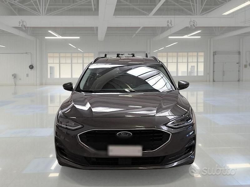 Usata Ford Focus Business Edition 120 CV (88 kW) 2022 Grigio Station wagon