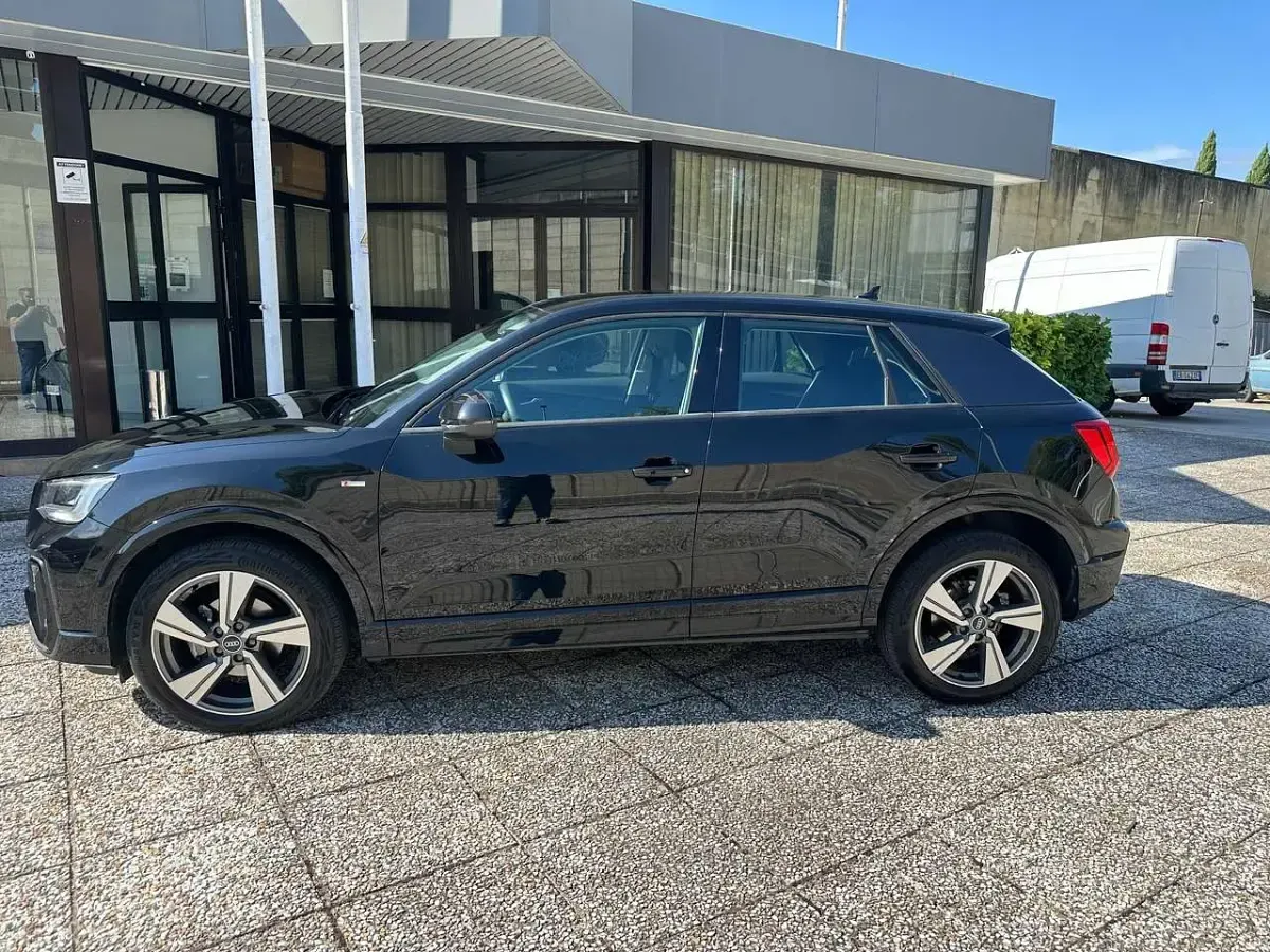 Usata Audi Q2 Ambiente 116 CV (85 kW) 2022 Nero SUV
