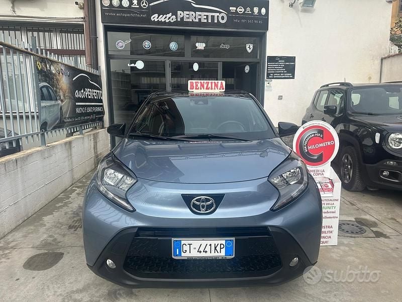 Usata Toyota Aygo X Lounge 72 CV (52 kW) 2024 Blu SUV