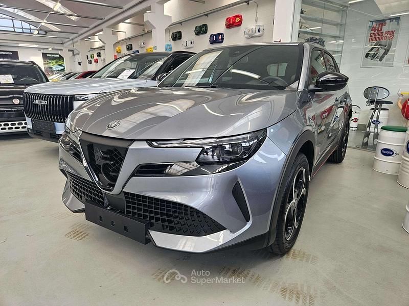 Nouvelle Alfa Romeo Junior Edizione Speciale 136 ch (100 kW) 2025 Gris SUV