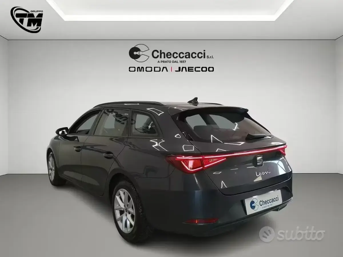Usata Seat Leon Style 116 CV (85 kW) 2023 Grigio Station wagon