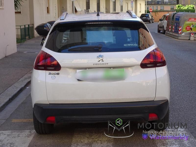 Usata Peugeot 2008 Allure 82 CV (60 kW) 2019 Bianco SUV
