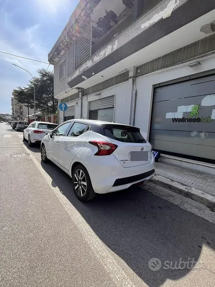 Usata Nissan Micra 71 CV (52 kW) 2017 Bianco Utilitaria