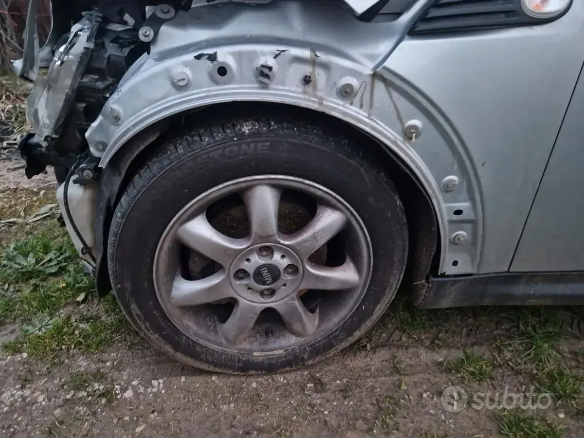 Usata Mini Cooper D 109 CV (80 kW) 2008 Grigio Utilitaria