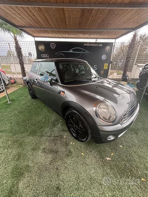 Usata Mini ONE 75 CV (55 kW) 2009 Grigio Utilitaria