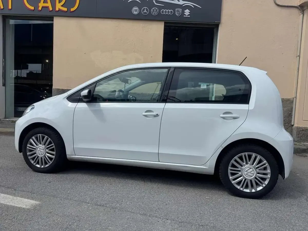 Usata VW up! Move 65 CV (47 kW) 2020 Bianco Utilitaria