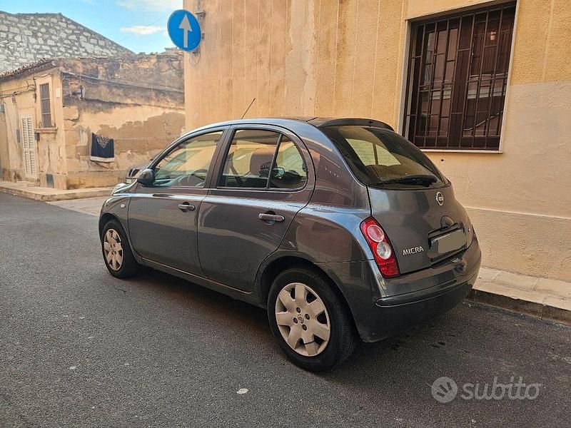 Usata Nissan Micra 57 CV (41 kW) 2008 Grigio Berlina