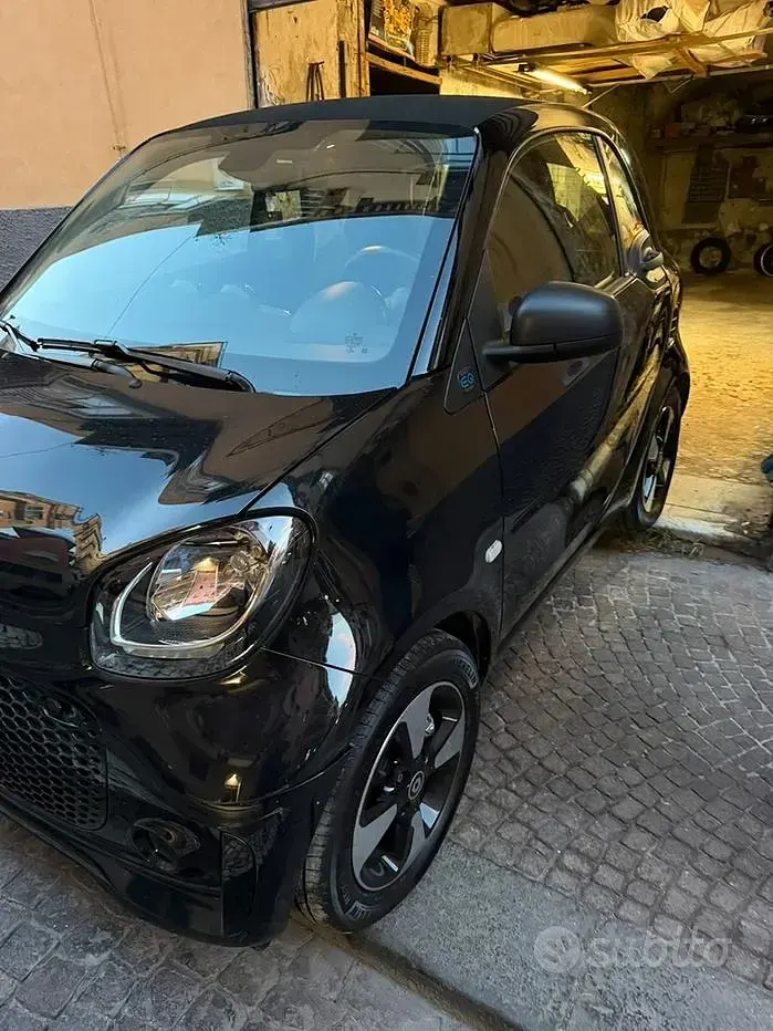 Usata Smart ForTwo Electric Drive 41 kW (56 CV) 2022 Nero Berlina