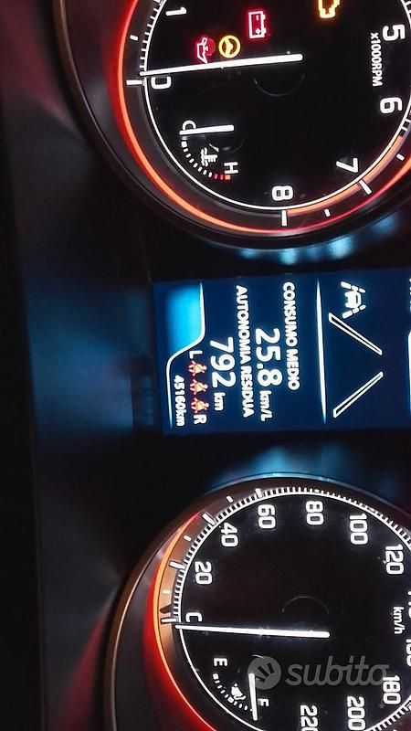 Usata Suzuki Swift 83 CV (61 kW) 2021 Grigio Utilitaria