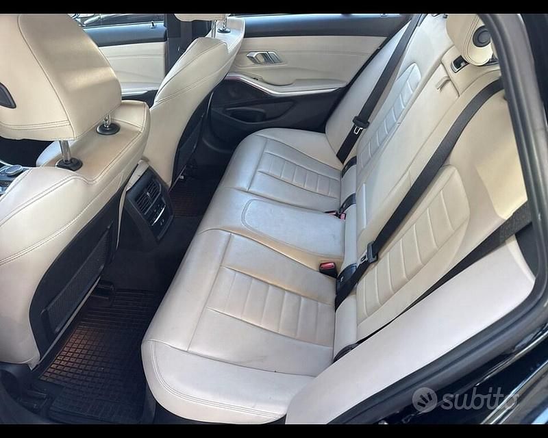 Usata BMW 320e M Sport 190 CV (139 kW) 2021 Nero Station wagon