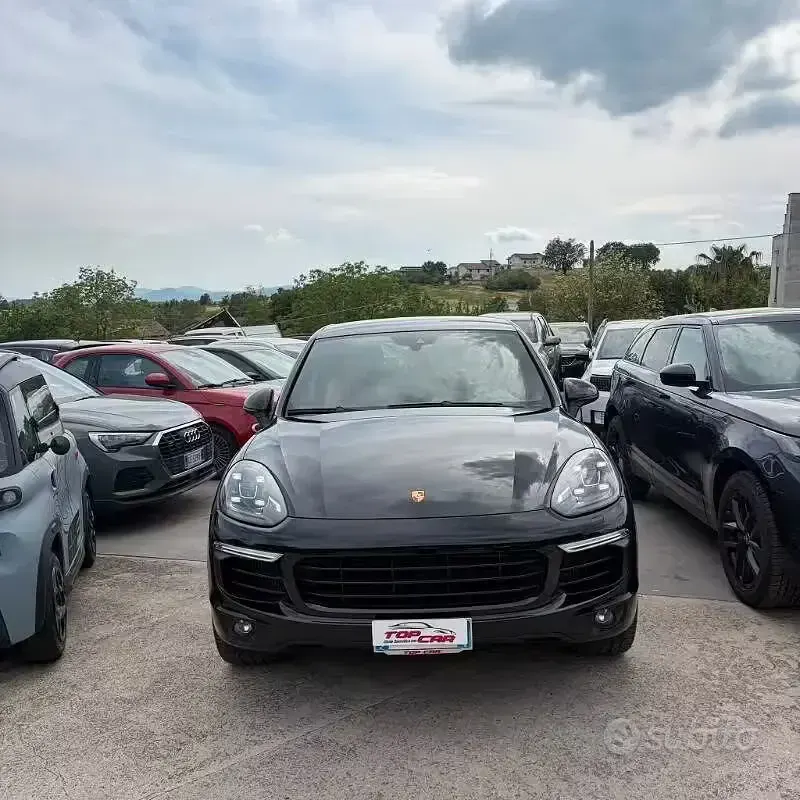 Usata Porsche Cayenne 250 CV (183 kW) 2016 Nero SUV