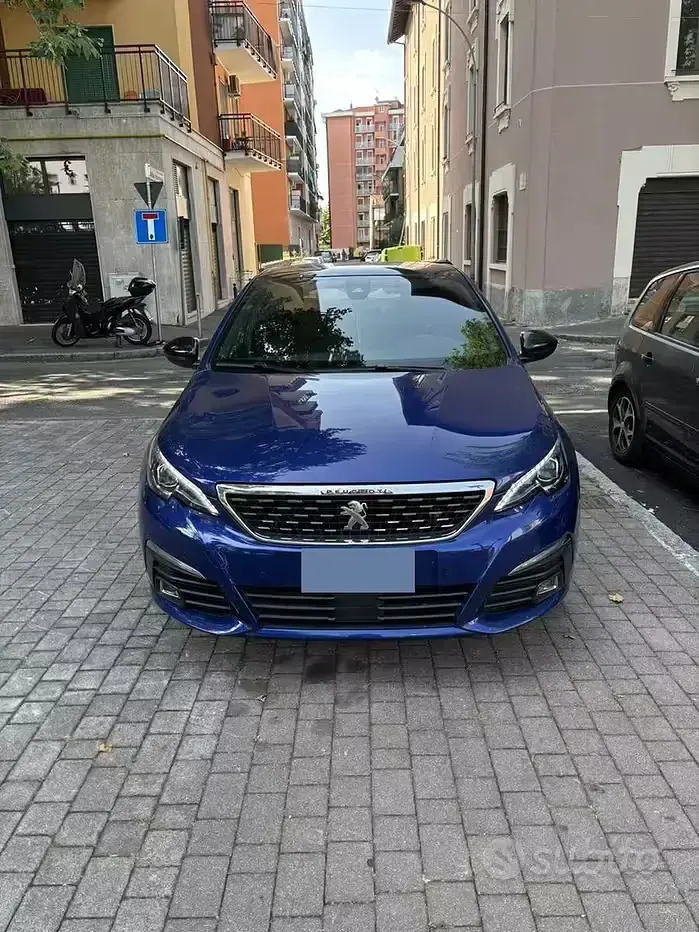 Usata Peugeot 308 131 CV (96 kW) 2018 Bluazzurro Berlina