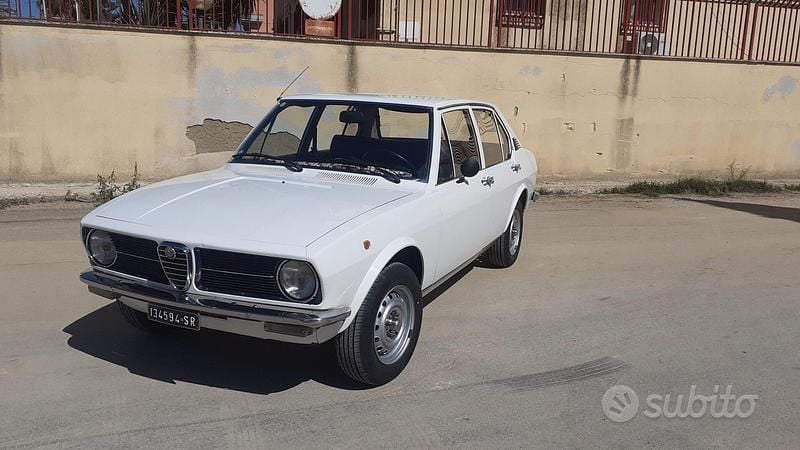 Occasion Alfa Romeo Alfetta 116 ch (85 kW) 1970 Berline