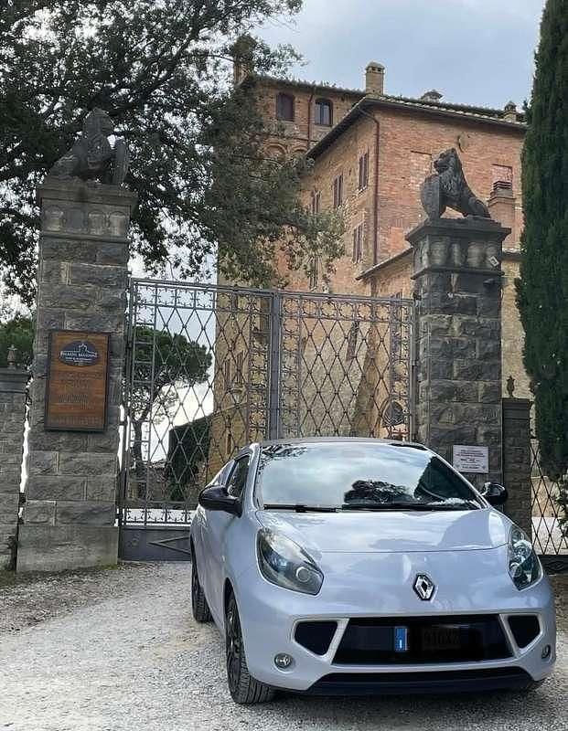 Usata Renault Wind 101 CV (74 kW) 2011 Argento Cabrio