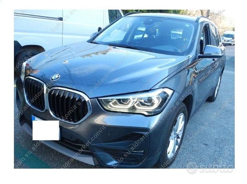 Mineral grey metallizzato Usata 2020 BMW X1 Advantage SUV | 20.800 € (Buon prezzo) - Immagine 1/4