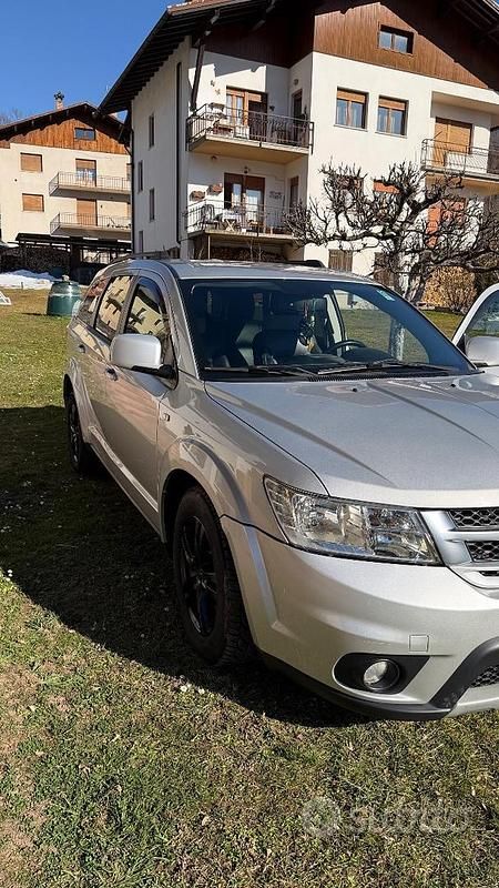 Usata Fiat Freemont 140 CV (102 kW) 2013 Grigio SUV