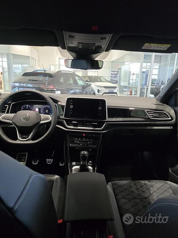 Usata VW T-Roc R-line 110 CV (80 kW) 2024 Bianco SUV